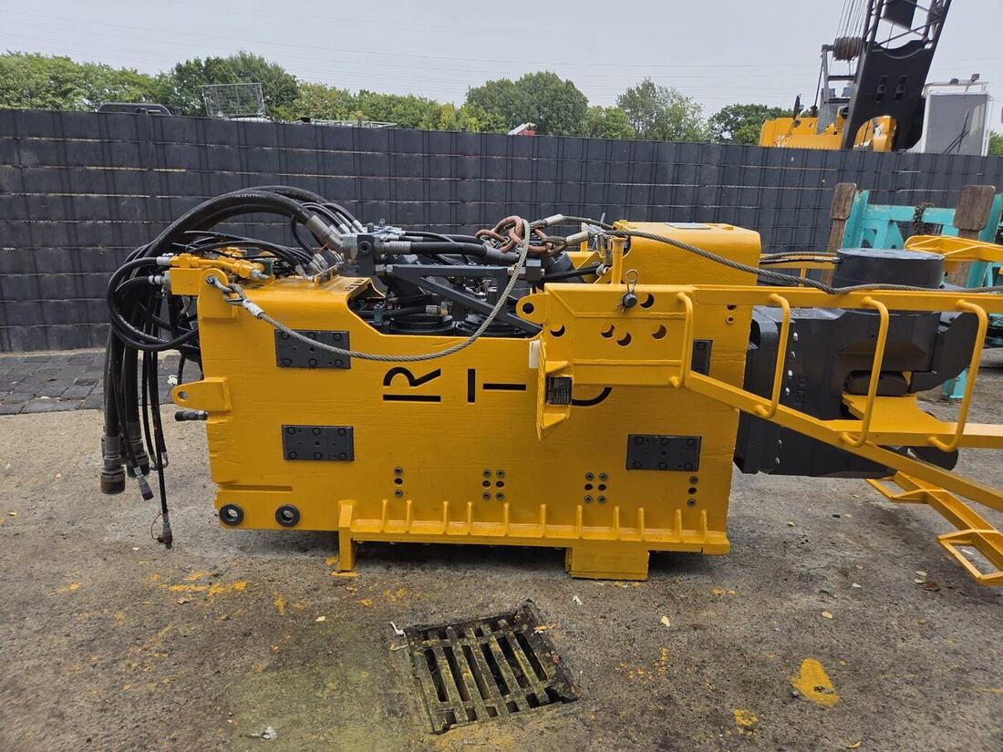 Bauer RTG MR 145 V